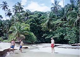 41 Cahuita playa.jpg